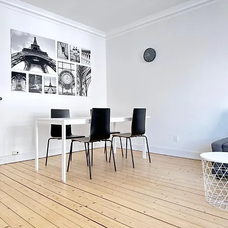 Located Near Vesterbro Apartment Aalborg