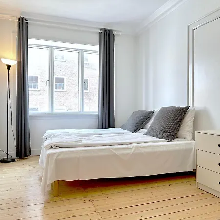 Located Near Vesterbro Daire Aalborg