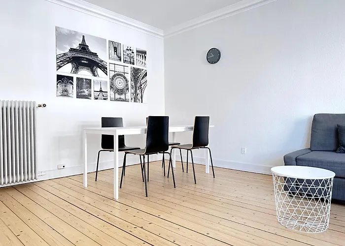 Located Near Vesterbro Apartamento Ålborg